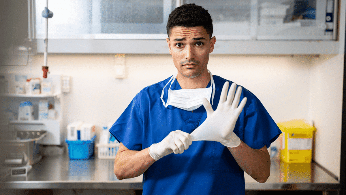 Allergies – 11 nov. 2024Allergie au latex : tout ce que vous devez savoir pour la reconnaître et la gérer Nos médecins généralistes vous détaillent les causes, les symptômes, les facteurs de risque, ainsi que les stratégies pour gérer cette allergie et minimiser les risques.En savoir plus