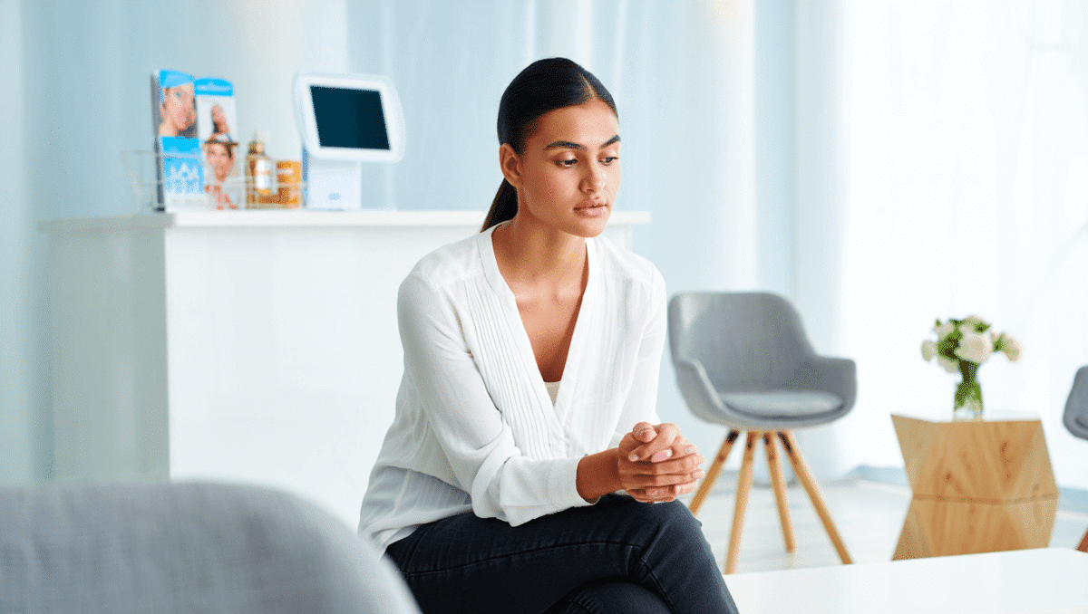 Médecine esthétique : pourquoi les patients consultent de plus en plus tôt ?