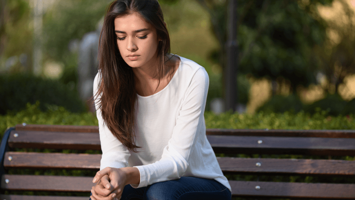 Santé mentale – 13 oct. 2023Quels sont les symptômes de la dépression ?Nos médecins généralistes, psychiatres et psychologues vous expliquent les différents symptômes de la dépression, des symptômes émotionnels jusqu'aux manifestations physiques.En savoir plus