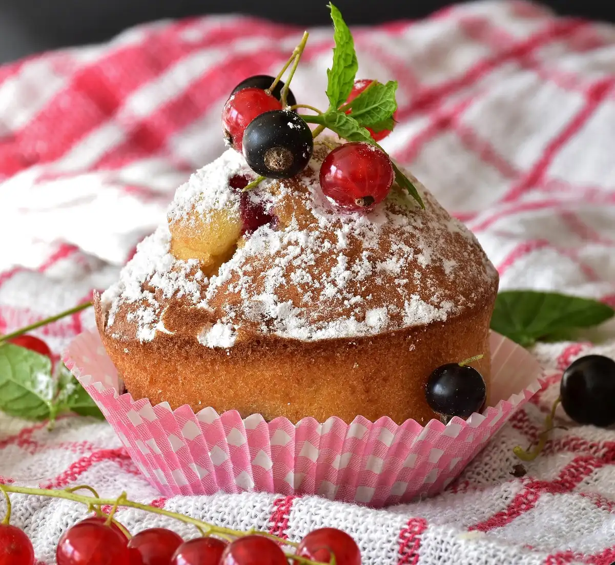 Schéma simple montrant l'effet des aliments sur la glycémie après le petit-déjeuner
